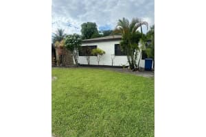 560 NE 158th St, Miami, FL 33162, Sold 08/21/25