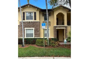 9237 Sw 227th St 27, Cutler Bay