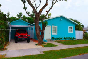 214 Sw 2nd Ter, Dania Beach