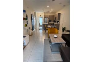 4670 Nw 84th Ave 33, Doral