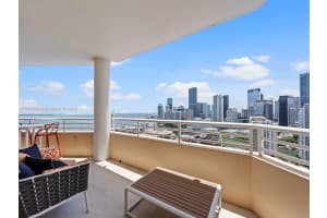 808 Brickell Key Dr APT 3208, Miami, FL 33131, Sold 10/27/25