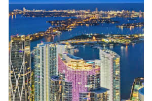 851 Ne 1st Ave 2809, Miami