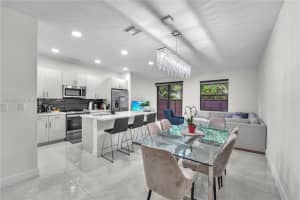 15850 Nw 91st Ct 15850, Miami Lakes