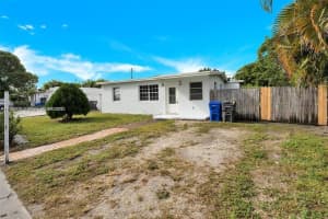 3900 SW 47th Ave, West Park, FL 33023, - MLS#A11832274