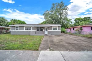3010 Nw 171st Ter, Miami Gardens