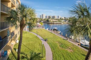 301 Golden Isles Dr 314, Hallandale Beach