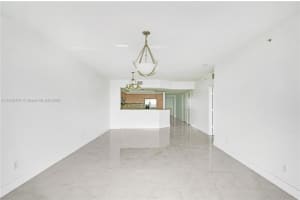 14951 Royal Oaks Ln APT 806, North Miami, FL 33181, - MLS#A11832401