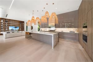 7610 SW 48th Ct, Miami, FL 33143, - MLS#A11832403