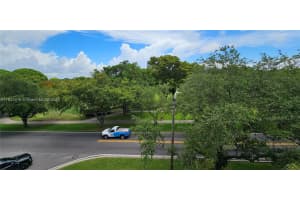 650 Coral Wy APT 404, Coral Gables, FL 33134, - MLS#A11832418