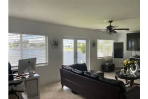 8312 Nw 59th St, Tamarac