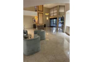 600 Parkview Dr APT 204, Hallandale Beach, FL 33009, - MLS#A11832447