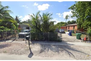 334 Nw 108th Ter, Miami