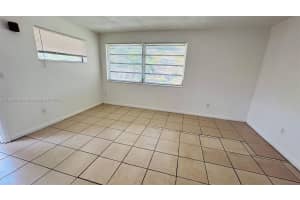 2121 NE 168th St APT 10, North Miami Beach, FL 33162, - MLS#A11832528
