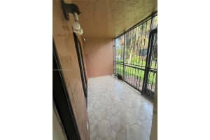 6515 W 27th Ct 49-12, Hialeah