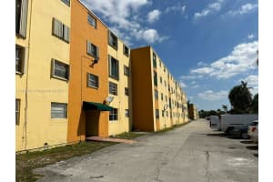 666 W 81st St APT 411, Hialeah, FL 33014, - MLS#A11832602