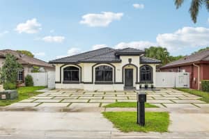 7754 NW 201st Ter, Hialeah, FL 33015 - MLS#A11832616