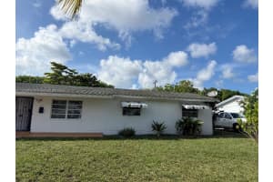 141 NE 209th St, Miami, FL 33179, - MLS#A11832636