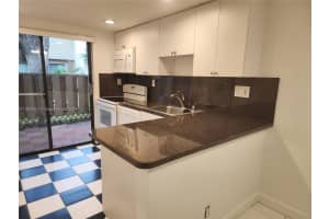 52 Wimbledon Lakes Dr #200, Plantation, FL 33324, - MLS#A11832651