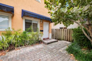 2814 SW 27th Street A, Miami, FL 33133 - MLS#A11832660