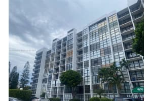 1000 Parkview Dr APT 427, Hallandale Beach, FL 33009, - MLS#A11832692