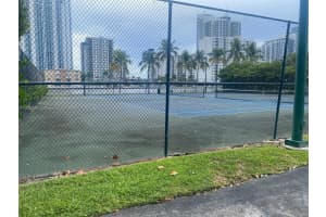 1000 Parkview Dr APT 427, Hallandale Beach, FL 33009, - MLS#A11832692