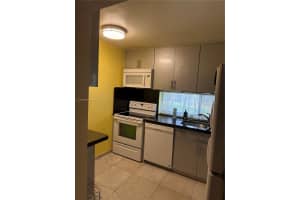 17021 N Bay Rd APT 222, Sunny Isles Beach, FL 33160, - MLS#A11832696