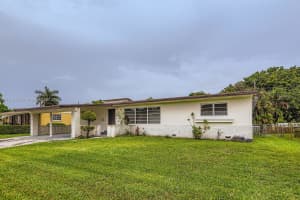 15610 Nw 2nd Ct Miami, FL 33169 - MLS#A11832752