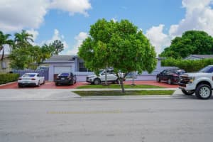 961 W 53rd St, Hialeah, FL 33012, Sold 09/10/25