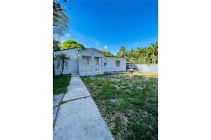 465 NE 165th St, Miami, FL 33162, - MLS#A11832865
