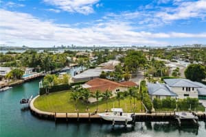 2500 NE 135th St C711, North Miami, FL 33181, Sold 08/25/25