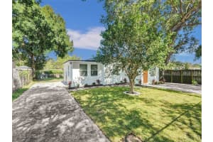 2720 SW 13th Ave, Fort Lauderdale, FL 33315, - MLS#A11832975