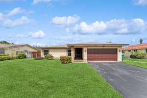 8107 Nw 73rd Ter, Tamarac