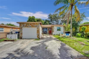 579 Nw 119th St, Miami
