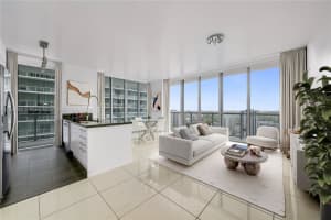 1111 Sw 1st Ave 2914-n, Miami