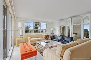 9341 E Bay Harbor Dr APT 6D, Bay Harbor Islands, FL 33154, - MLS#A11833047