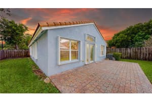 2075 SE 15th St, Homestead, FL 33035, Sold 10/03/25