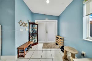 9122 NW 113th St, Hialeah Gardens, FL 33018, - MLS#A11833063