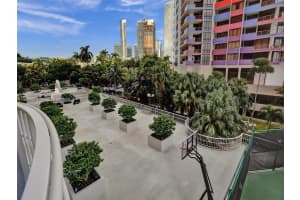 1627 Brickell Ave APT 605, Miami, FL 33129, - MLS#A11833093