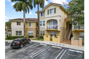8912 W Flagler St 103, Miami
