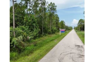 4140 Ne 47 Ave Naples, FL 34120 - MLS#A11833136