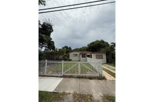 110 Sw 64th Ct, Miami