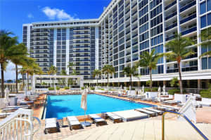 10275 Collins Ave 412, Bal Harbour