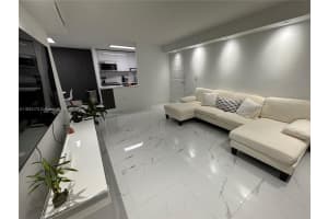 7135 NW 179th St APT 211, Hialeah, FL 33015, - MLS#A11833173