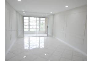 8891 Sunrise Lakes Blvd 308, Sunrise