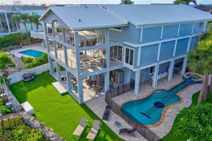 67 N Bounty Ln, Key Largo