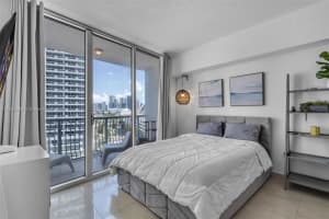 1750 N Bayshore Dr 1204, Miami