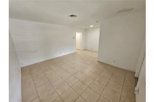 2325 Taylor St #4, Hollywood, FL 33020, - MLS#A11833450