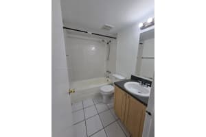 405 S Pine Island Rd APT 401D, Plantation, FL 33324, - MLS#A11833465