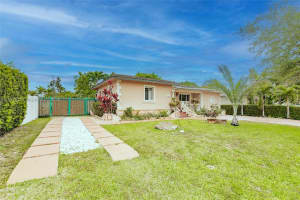 6250 SW 19th St, Miami, FL 33155, - MLS#A11833537