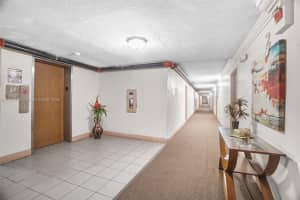 9310 Fontainebleau Blvd APT 203, Miami, FL 33172, - MLS#A11833600